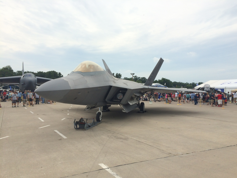 Illustration for article titled EAA AirVenture 2015 Photo Dump